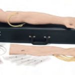 Bras de perfusion homme Laerdal